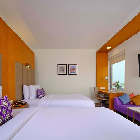 Vivanta Ahmedabad Sg Highway Экстерьер фото