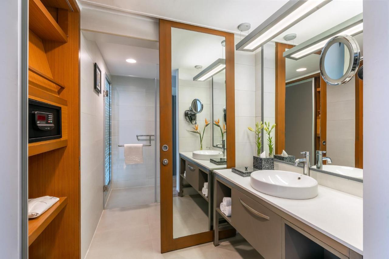 Vivanta Ahmedabad Sg Highway Экстерьер фото