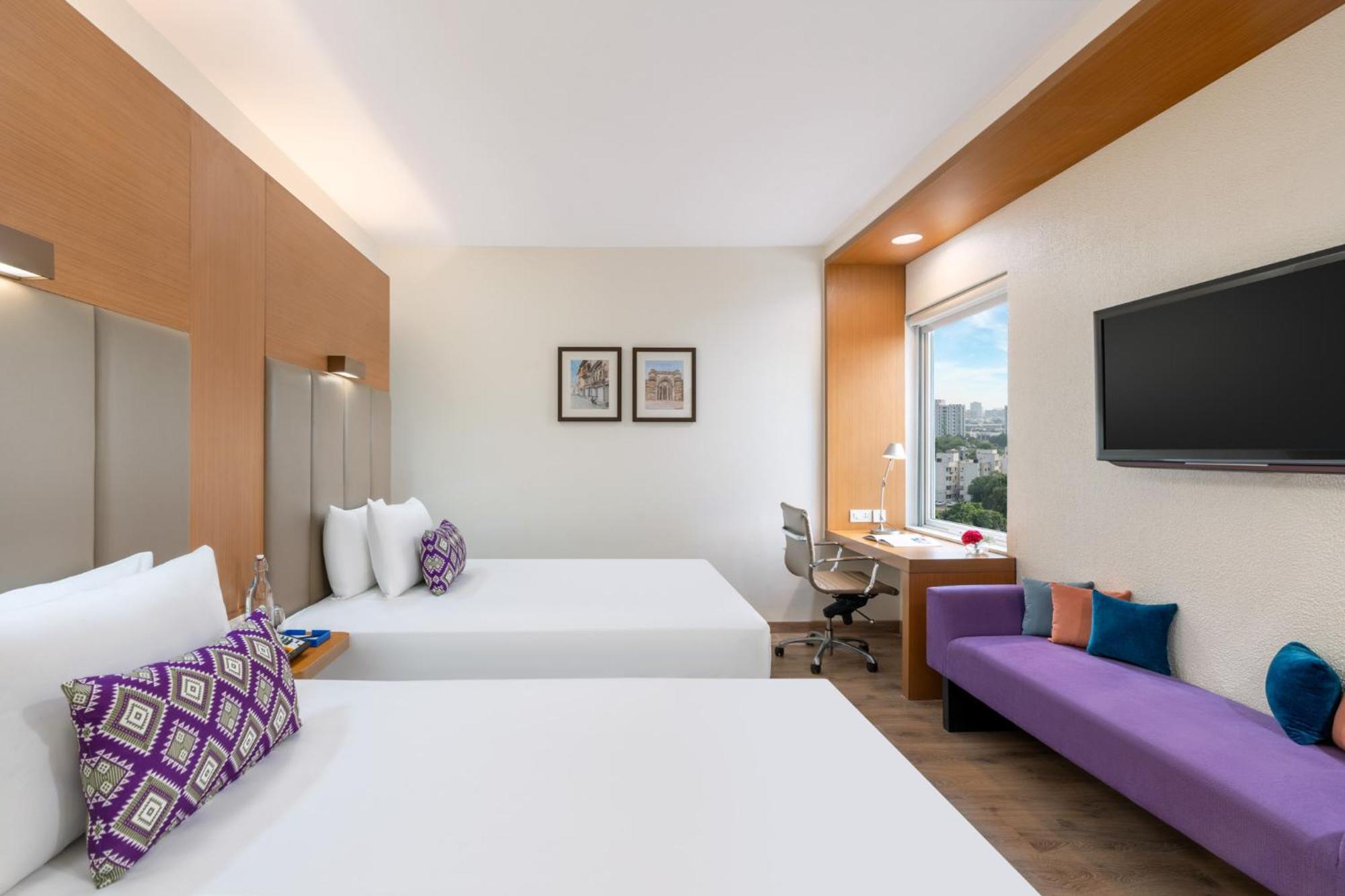 Vivanta Ahmedabad Sg Highway Экстерьер фото